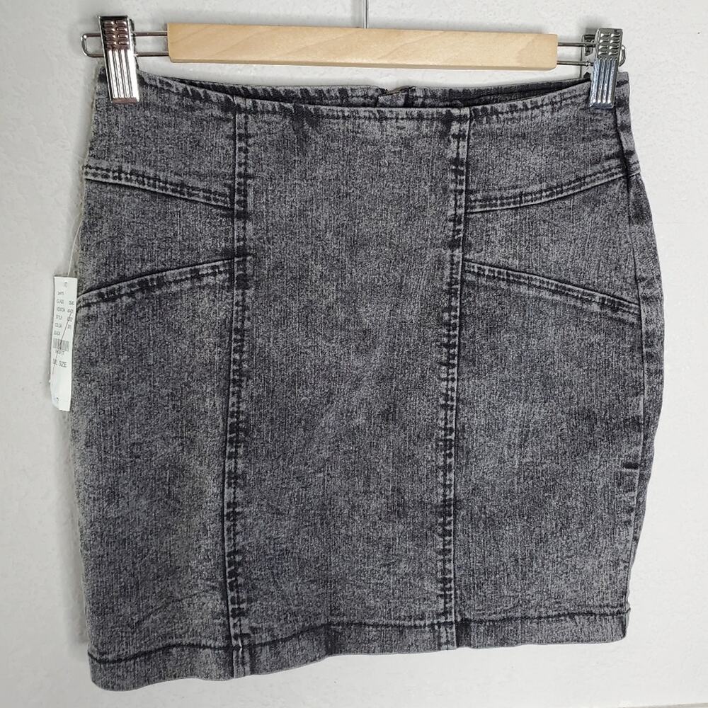 Pacsun Nollie black denim mini skirt Size Small NEW Size Small